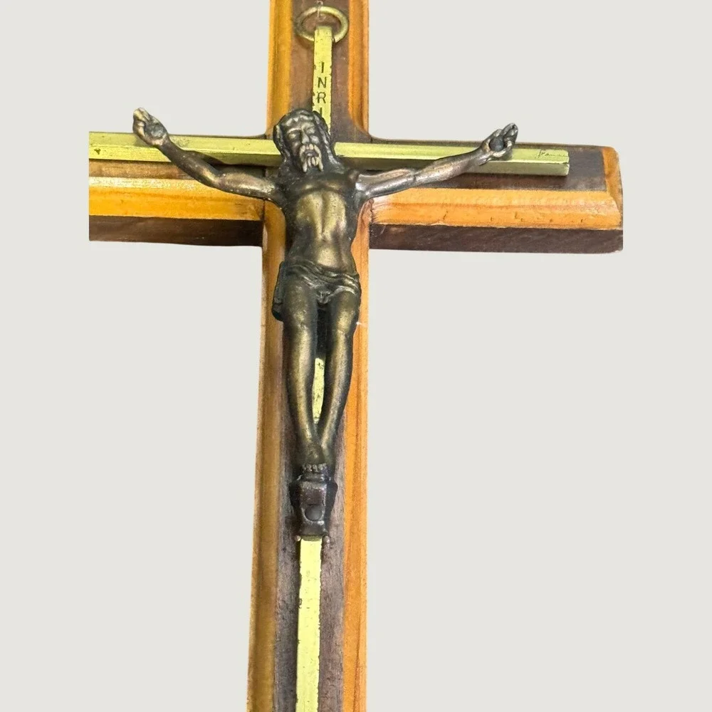 Vintage‎ Crucifix Cross Jesus Christ INRI Wooden Metal Hanging